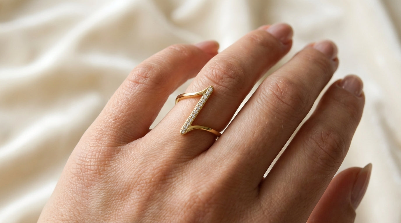 Pavé Wave Bar Ring – Gold & Silver
